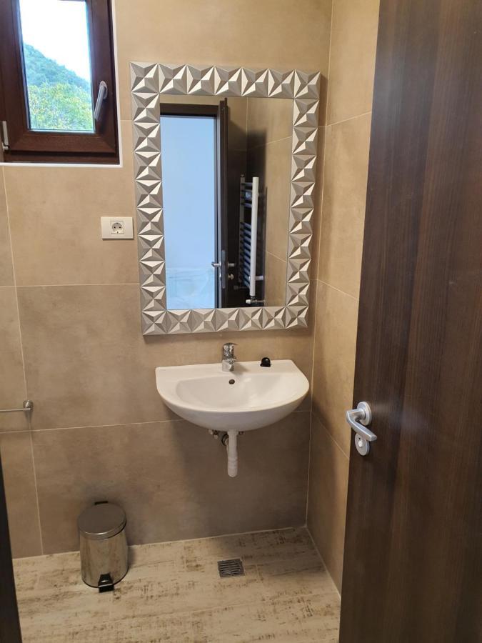 Bliss Dubova Bed & Breakfast Bagian luar foto