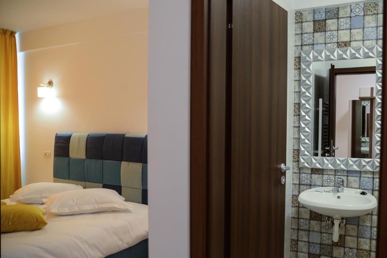 Bliss Dubova Bed & Breakfast Bagian luar foto