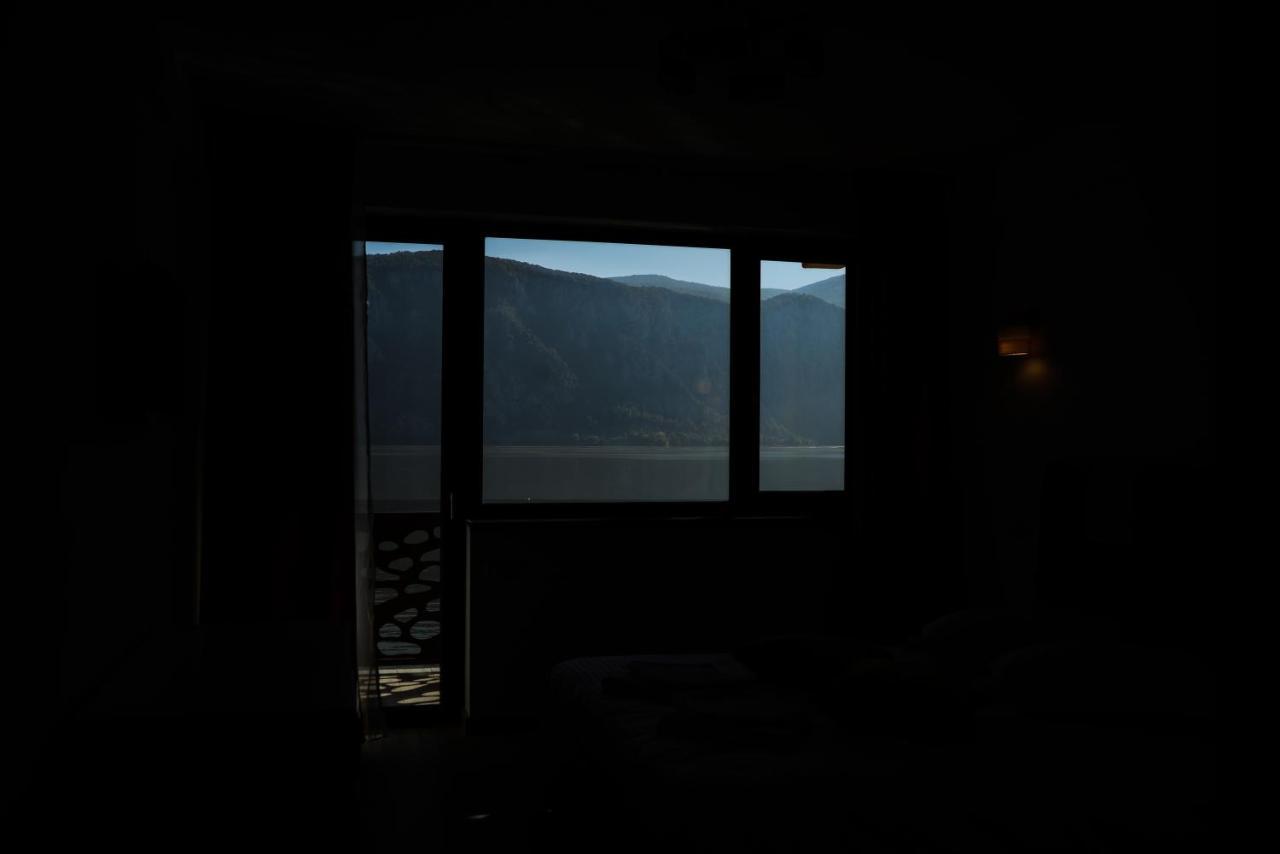 Bliss Dubova Bed & Breakfast Bagian luar foto