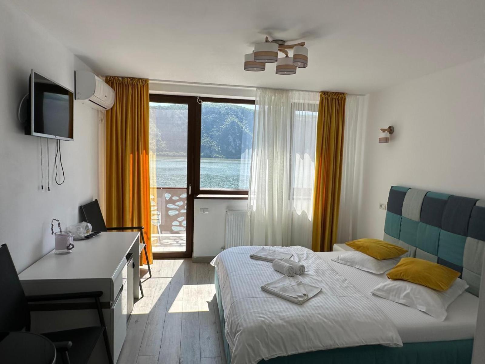 Bliss Dubova Bed & Breakfast Bagian luar foto